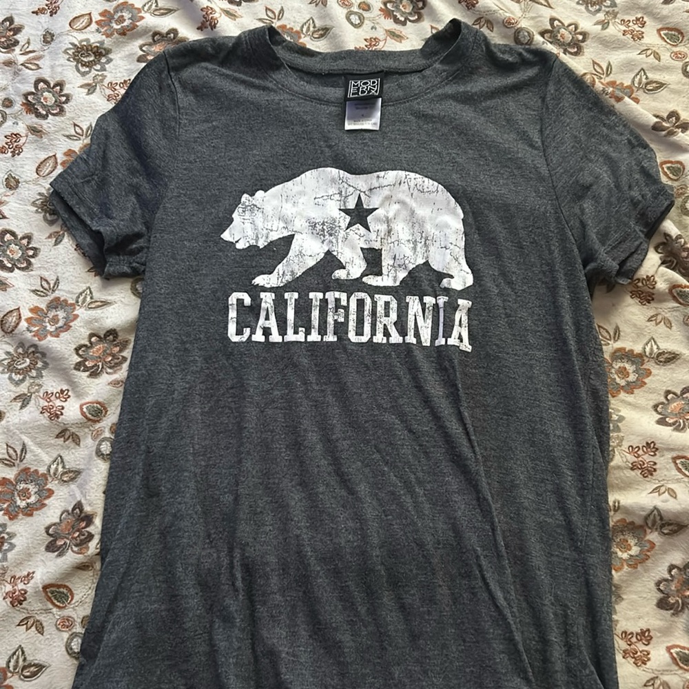 Grey California shirt